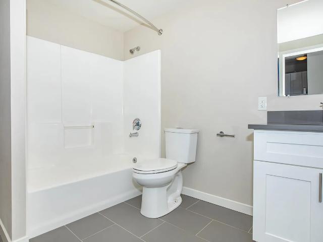 100 on 6th Studio Apartment for Rent at 100 6th Ave S, Seattle, WA 98104 International District