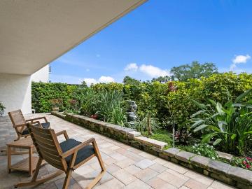 100 Oakmont Ln, Unit 105, Belleair, FL 33756 | MLS #TB8491