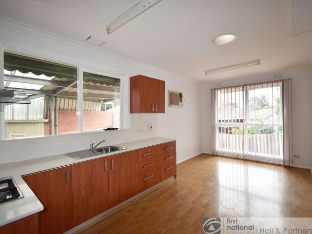 100 Oakwood Avenue, Noble Park North
