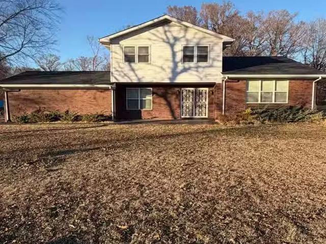 100 LOGAN LN, CORNING, AR 72422