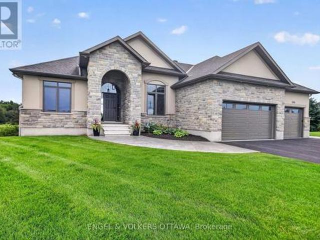 100 Lake Trail Road, Ottawa, ON, K4P 2G2 house for sale | Listing ID X13517 | Royal LePage