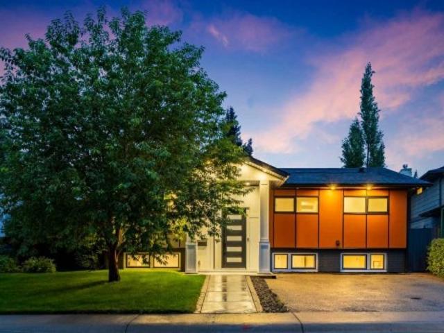100 Lake Crimson Close Se, Calgary, AB, T2J 3K7 house for sale | Listing ID A2337 | Royal LePage