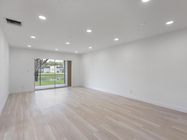 100 Lake Rebecca Drive, West Palm Beach, US, FL