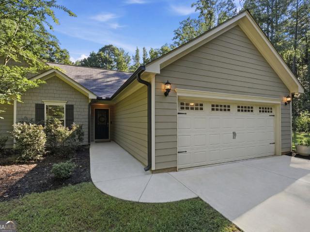 100 Levi Trail