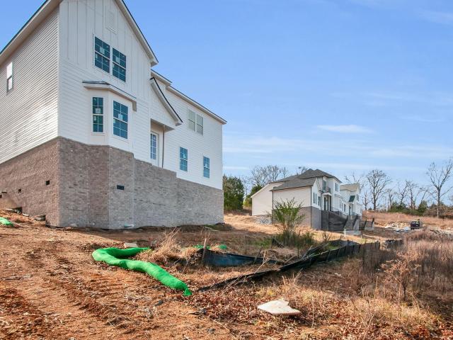 100 Lula Lane