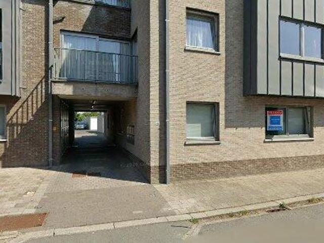 100 m2 apartment for rent in Beveren