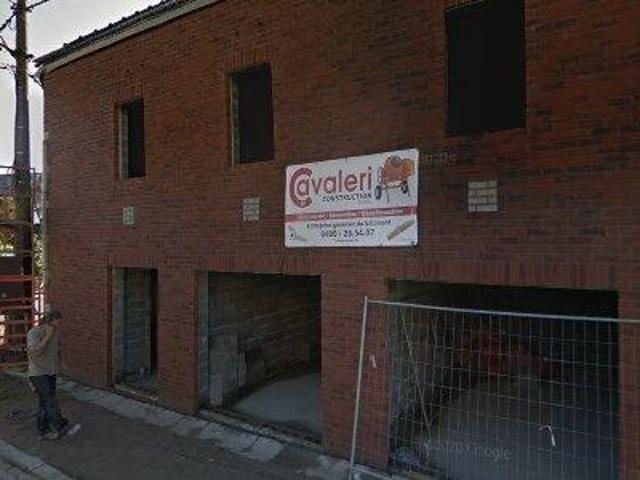 100 m2 apartment for rent in Courcelles