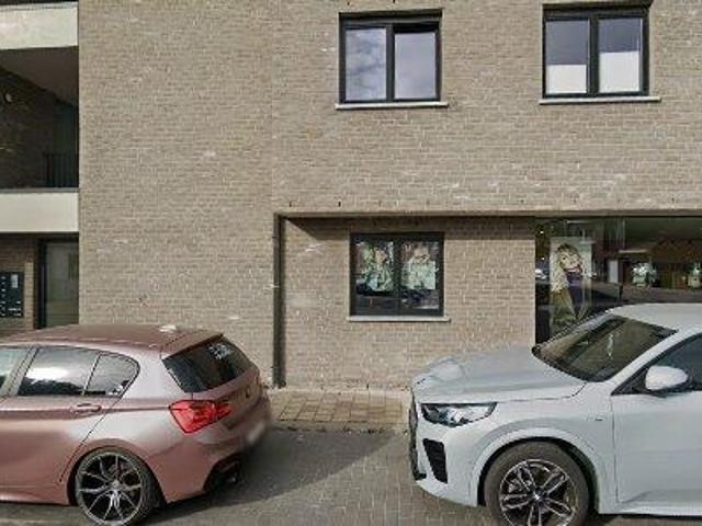 100 m2 apartment for rent in Evergem