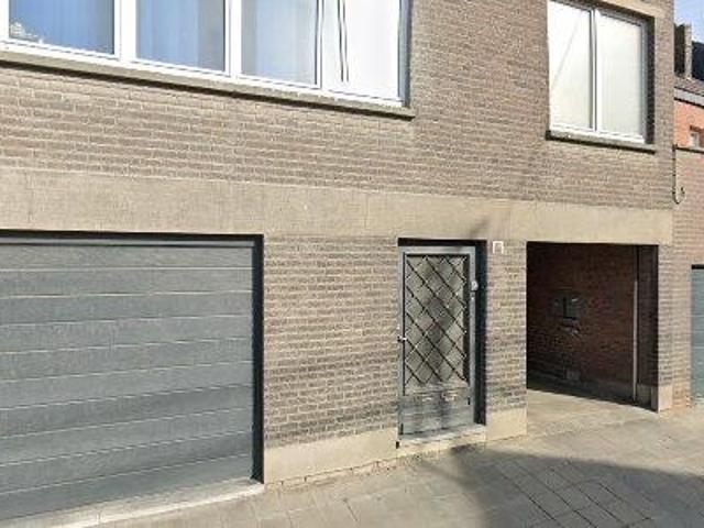100 m2 apartment for rent in Engis