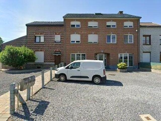 100 m2 apartment for rent in Grâce Hollogne