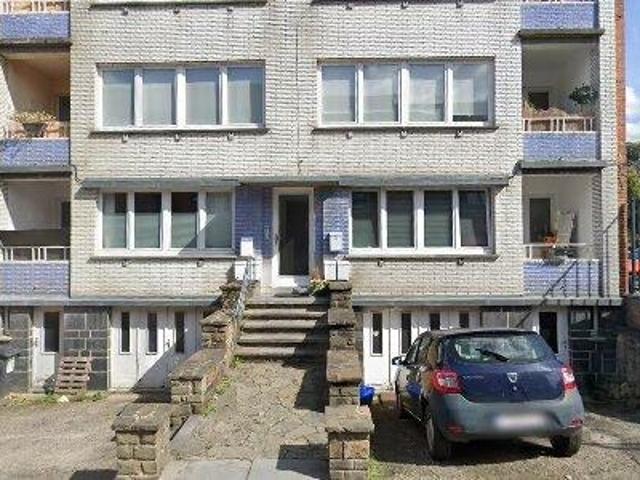 100 m2 apartment for rent in Hoei