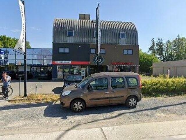 100 m2 apartment for rent in Lochristi