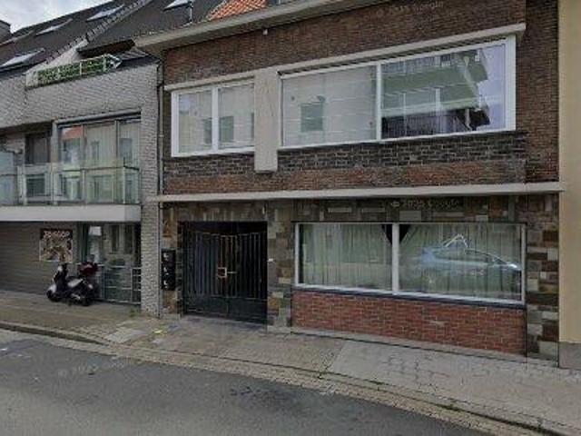 100 m2 apartment for rent in Roeselare