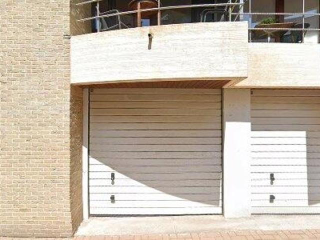 100 m2 apartment for rent in Veurne