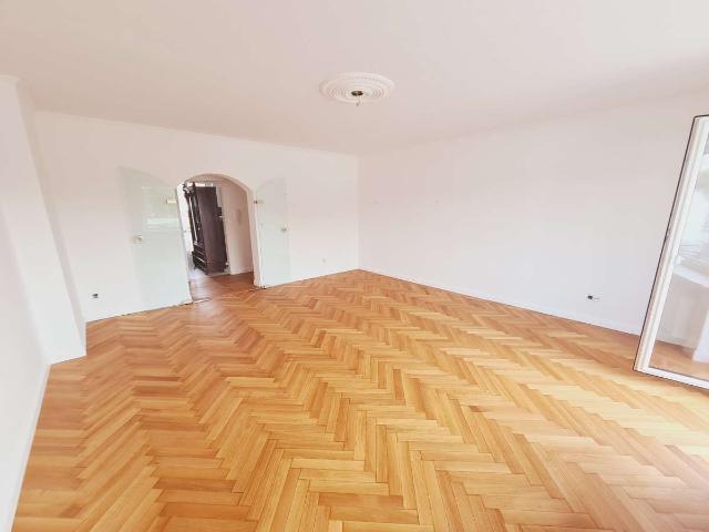 100 m² Dachterrassenwohnung in Vaterstetten* renoviert * provisionsfrei