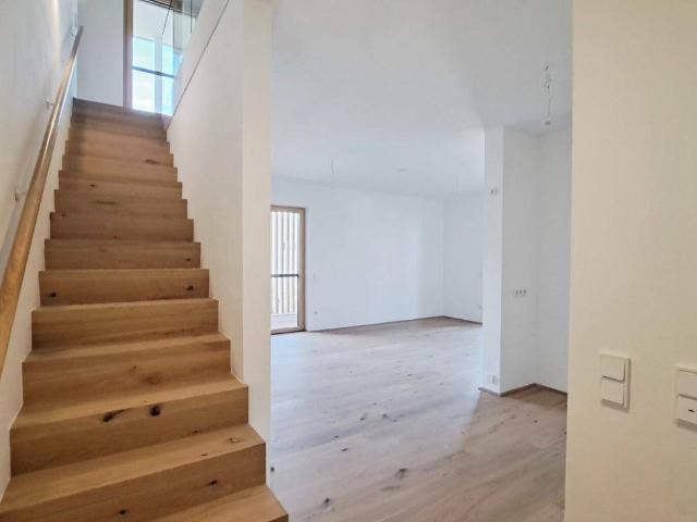 100 m² Lebensfreude Maisonette Wohnung mit zwei Balkonen