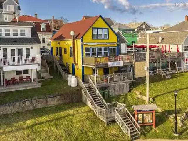 100 Montague Street, Lunenburg, NS, B0J 2C0 commercial for s.