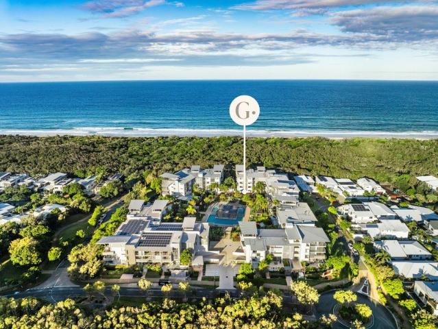100 Metres To The Beach. Private North Facing Ground Floor Abode