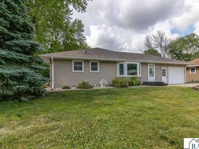 100 Meadow Ln, Mankato, MN 56001