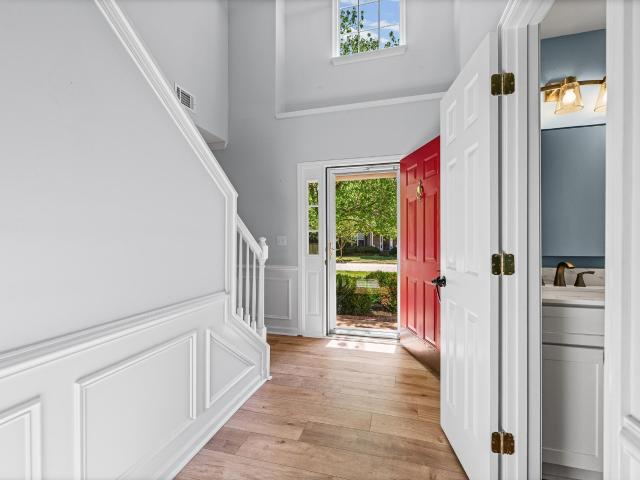 100 Northcliff Way