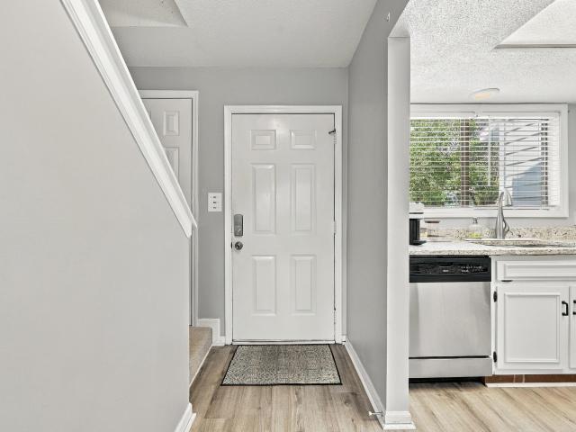 100 Shadow Moss Pl. 21