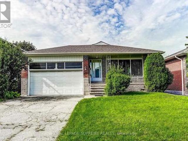 100 Summitcrest Drive, Toronto, ON, M9P 1H8 house for sale | Listing ID W13779 | Royal LePage