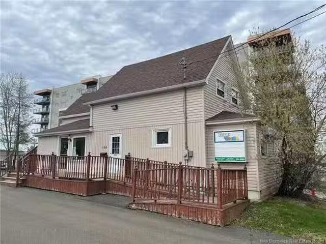 100 Sunset Ave, Dieppe, NB, E1A 2Z3 commercial for sale Lis.
