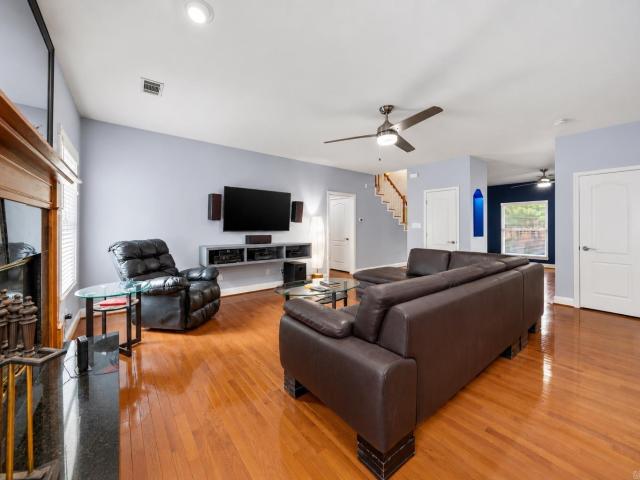 100 Penbay Place