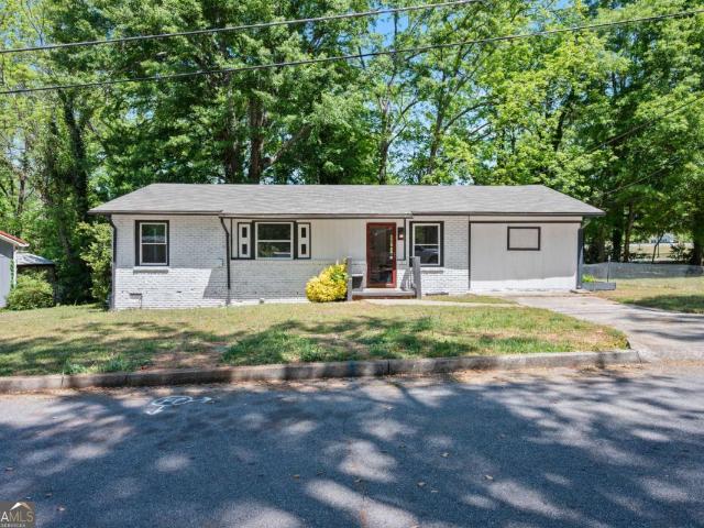 100 Pine Circle