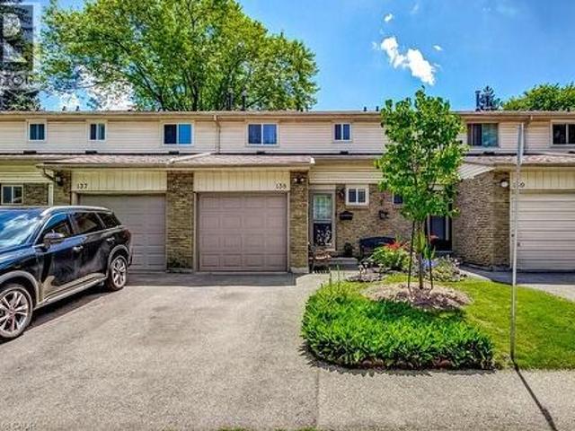 100 Quigley Road Unit# 138, Hamilton, ON, L8K 6J1 townhouse for sale | Listing ID 40845 | Royal LePage