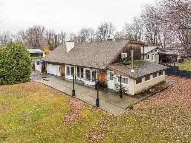 100 Rue Berton, Saint Blaise Sur Richelieu, QC, J0J 1W0 hous.