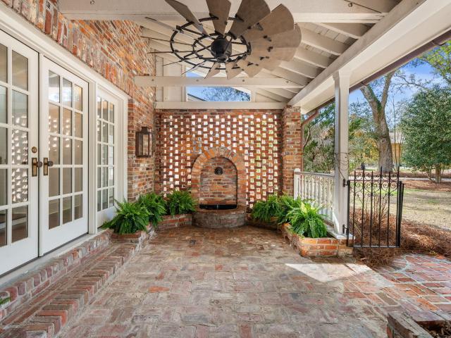 100 W Walker Drive