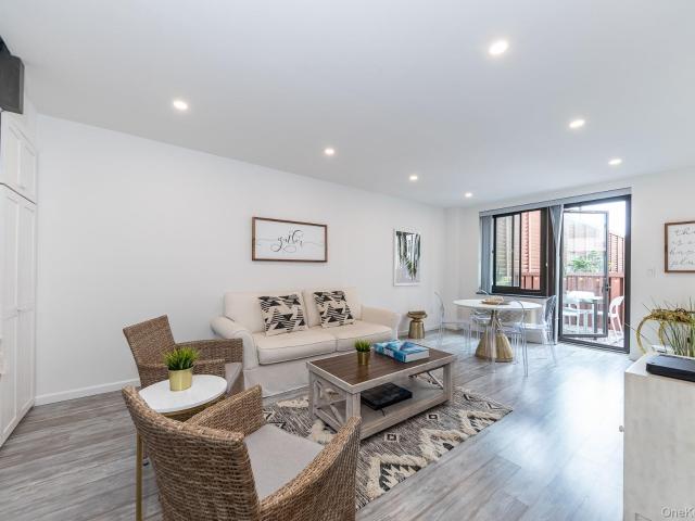 100 W Broadway, Unit 1H, Long Beach, NY 11561 | MLS #994184
