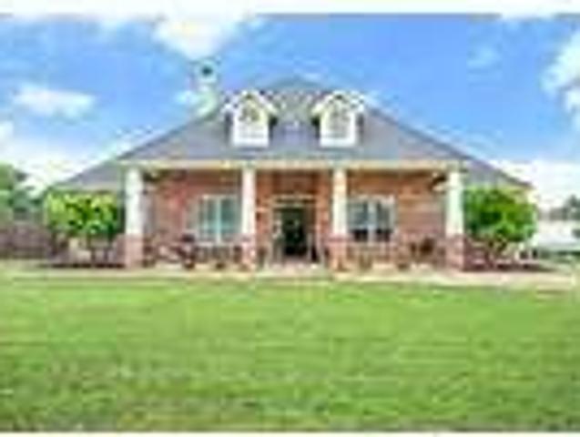 100 Woodland Oaks TRL Buda TX 78610