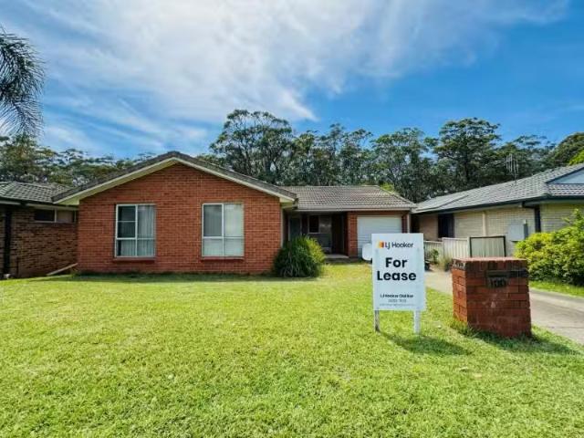 100 Waterman Street, OLD BAR House for rent Listed by Helen P.