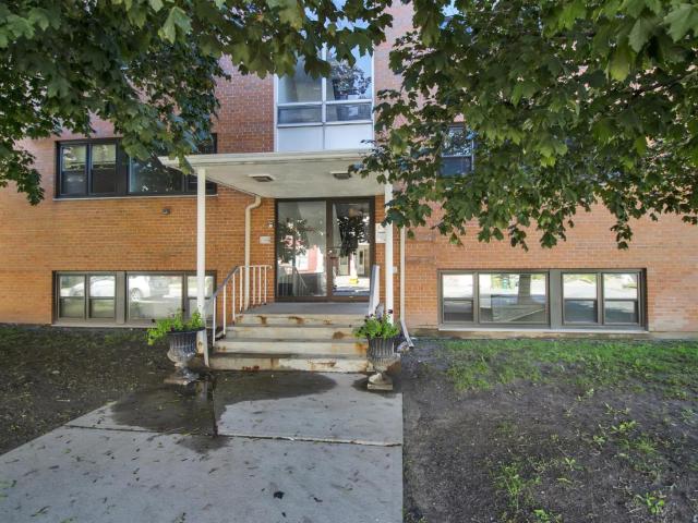 100 Waverley Street 208 Ottawa, ON K2P 0V2