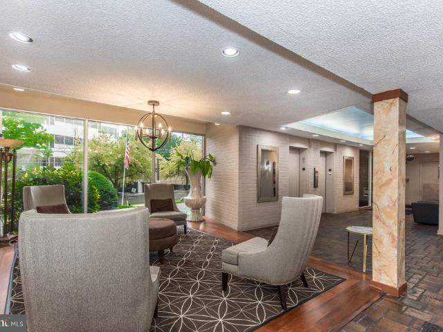 100 West Avenue # 606 W