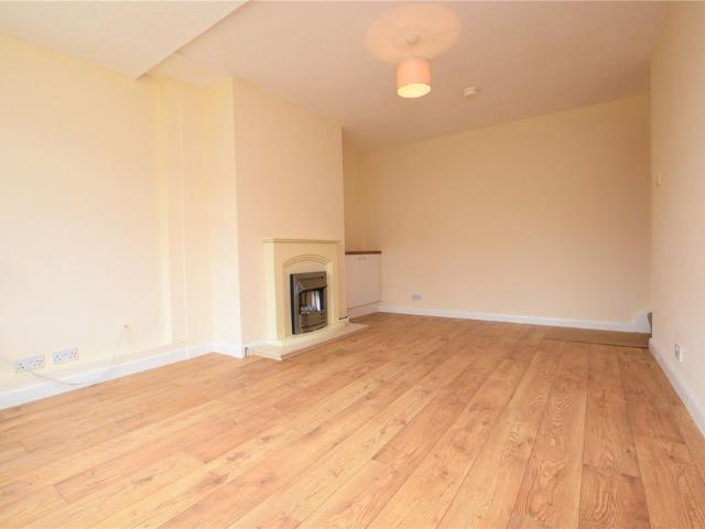 100, Westbury Place South, Leeds, West Yorkshire, LS10 3DA