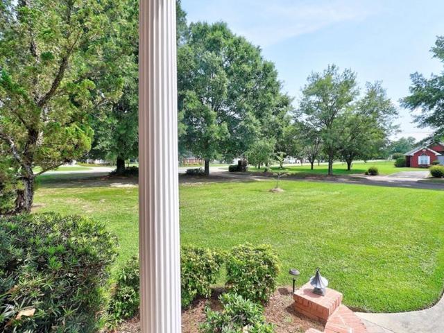 100 Willow Oaks