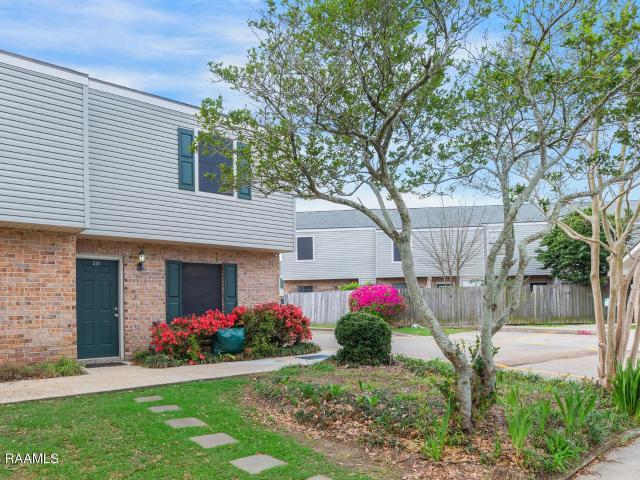 100 Winchester Dr, Unit 201, Lafayette, LA 70506 | MLS #RA2600003