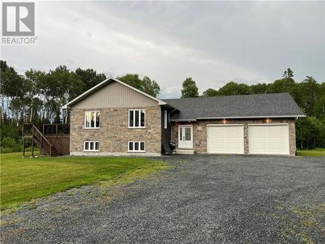 100 Texs Road, Markstay Warren, ON, P0M 2G0 house for sale | Listing ID 2128 | Royal LePage