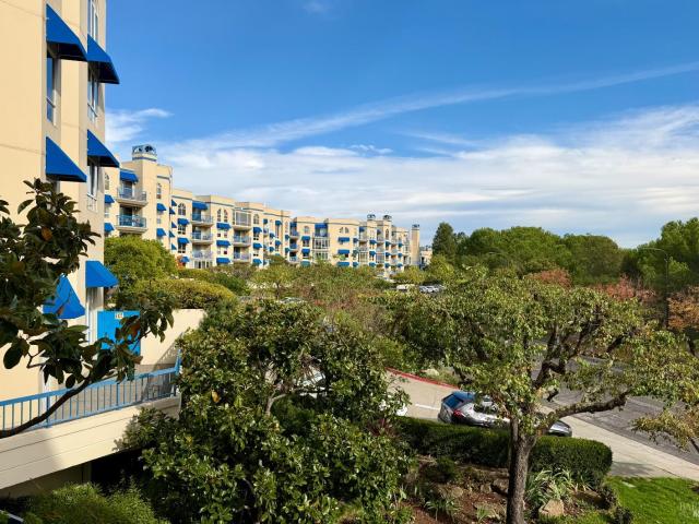 100 Thorndale Dr, Unit 125, San Rafael, CA 94903 | MLS #325085