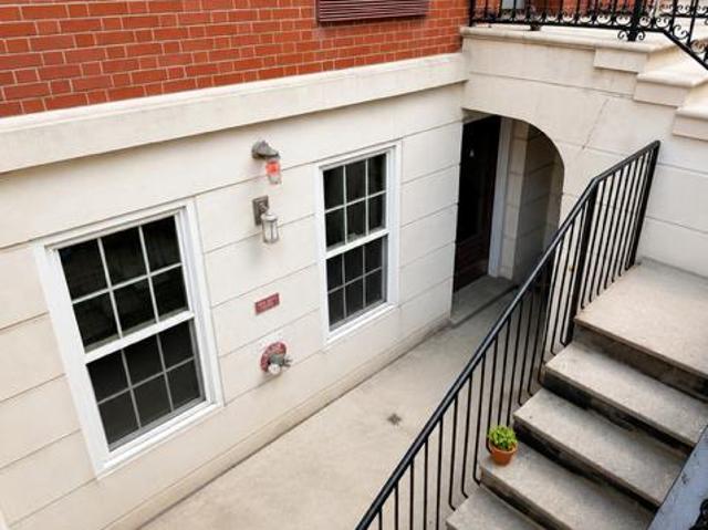 100 Tidewater Street 1G