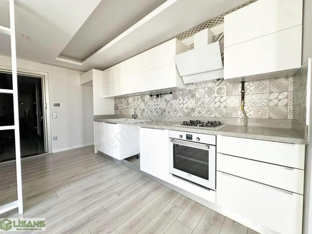 100.yıl_altıneller_civ_sitede_havuz_sosyal_donatı_full_3+1_daire