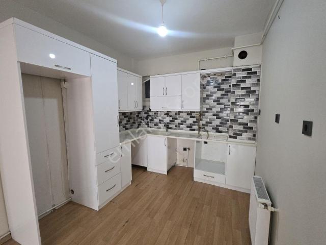 100.yıl Bulvarında Kiralık 2+1 Daire