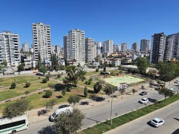 100 Yıl Fazlı Meto Blv Üstünde Satılık Daire