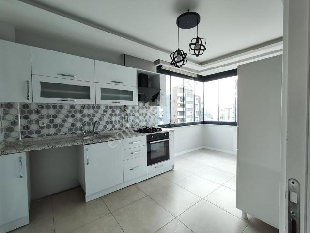 100.yılda,6.kat,3+1,kapalı Mut.doğalgazlı Kiralık Daire
