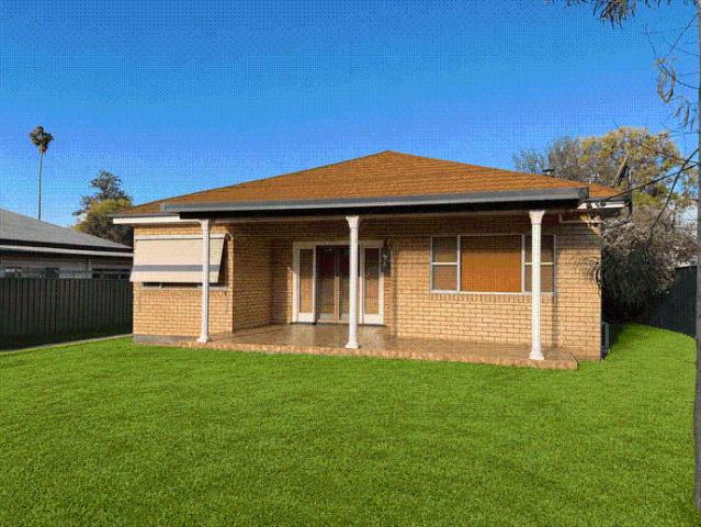 100m from Tamworth St IGA