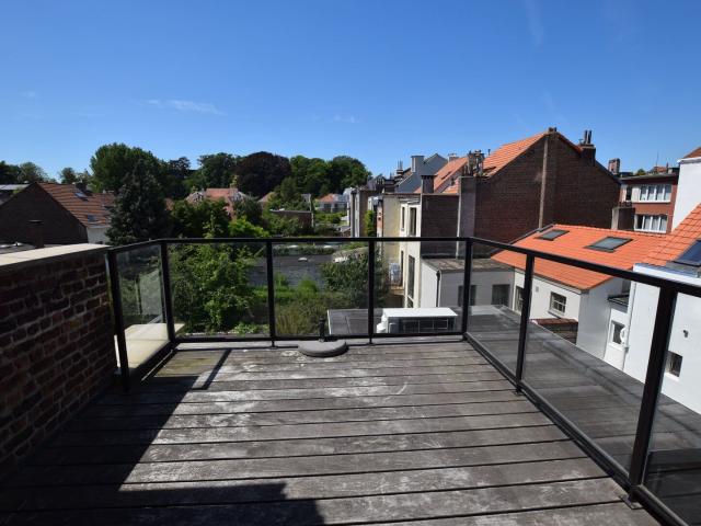 100m² with a Terrace