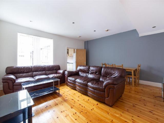 £100pppw Biddlestone Road, Heaton, NE6 5 bed terraced house to rent £2,166 pcm £500 pw